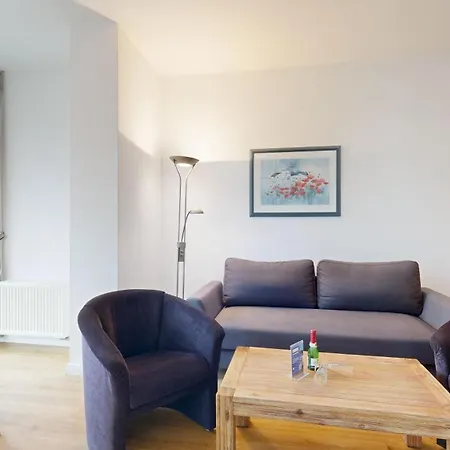 Strandnahe Und Zentral Gelegene Fewo, Hund Willkommen, Haus Saxonia, Appartement