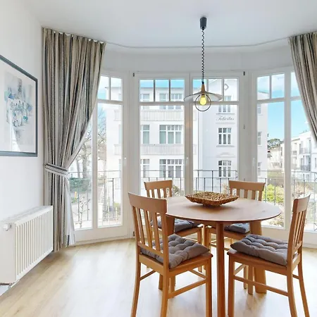 Strandnahe Und Zentral Gelegene Fewo, Hund Willkommen, Haus Saxonia, Appartement