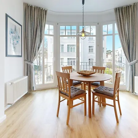 Appartement Strandnahe Und Zentral Gelegene Fewo, Hund Willkommen, Haus Saxonia, Binz