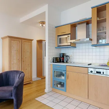 Strandnahe Und Zentral Gelegene Fewo, Hund Willkommen, Haus Saxonia, Binz