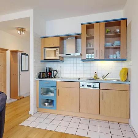 Strandnahe Und Zentral Gelegene Fewo, Hund Willkommen, Haus Saxonia, * Binz